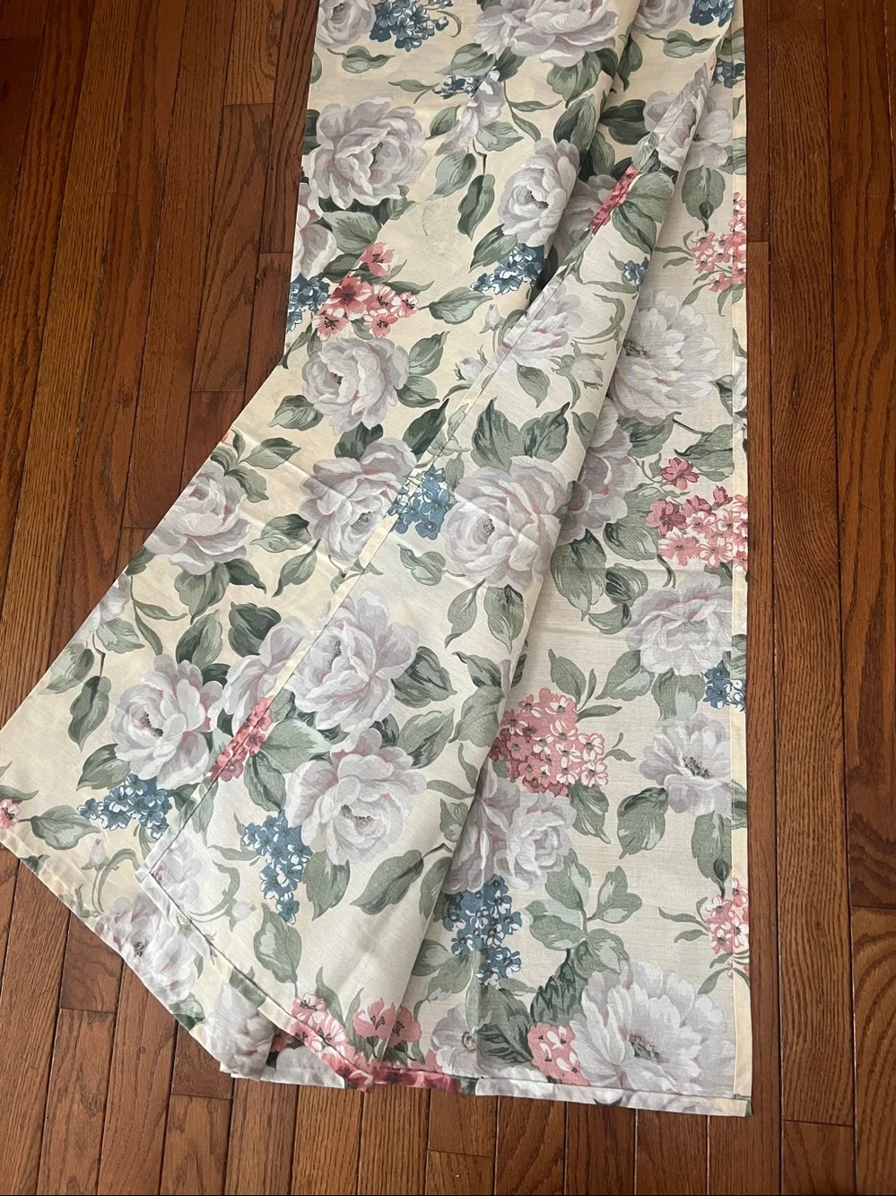 Crown Craft Williamsburg  Floral Garden Gable Ruffled Top Shower Curtain 72”L